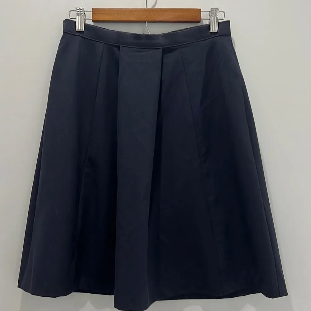 Ellen Tracy Women Blue Pleated Front Knee Length Skirt elastic waist band size 4